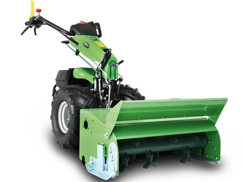 Rough cut mower with hammer flails