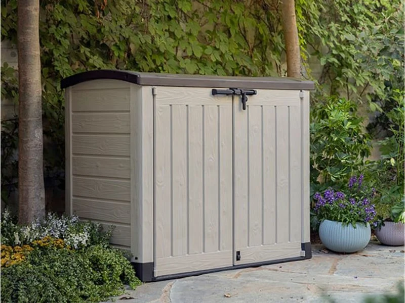 Garden tool cabinet for outdoor use